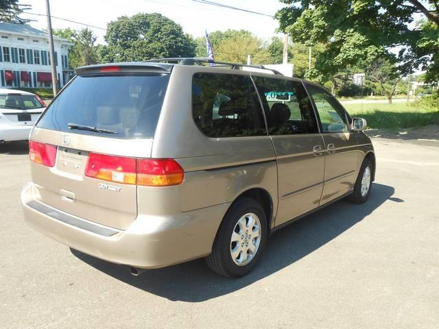 2004 Honda Odyssey 4dr Sdn LT 3.5L Sedan