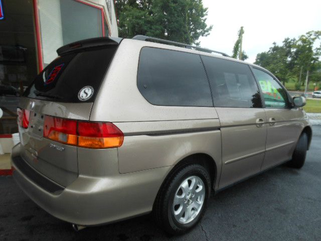 2004 Honda Odyssey 4dr Quad Cab 160.5 DRW 4WD Laramie