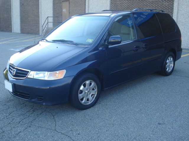 2004 Honda Odyssey 4dr Quad Cab 160.5 DRW 4WD Laramie