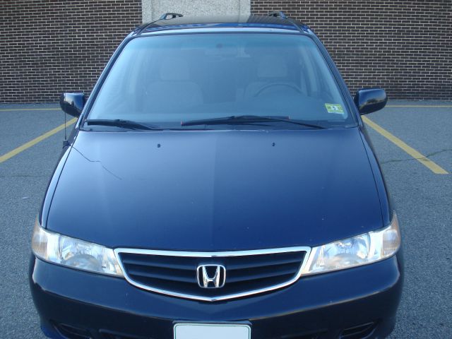 2004 Honda Odyssey 4dr Quad Cab 160.5 DRW 4WD Laramie