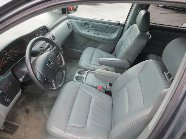 2004 Honda Odyssey GS 43