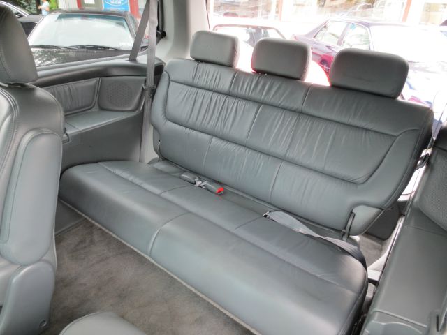 2004 Honda Odyssey GS 43