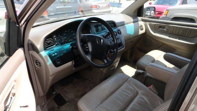 2004 Honda Odyssey GS 43