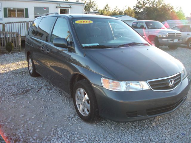 2004 Honda Odyssey 4dr Quad Cab 160.5 DRW 4WD Laramie