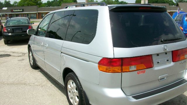 2004 Honda Odyssey 4dr Quad Cab 160.5 DRW 4WD Laramie