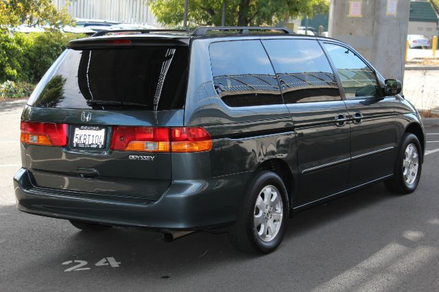 2004 Honda Odyssey 4dr Quad Cab 160.5 DRW 4WD Laramie