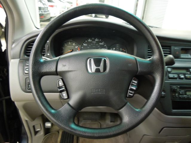 2004 Honda Odyssey GS 43