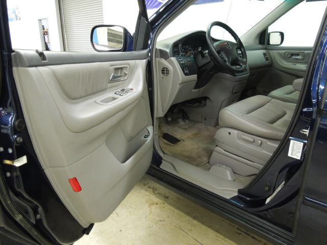 2004 Honda Odyssey GS 43