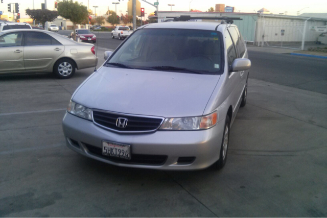 2004 Honda Odyssey 4dr Quad Cab 160.5 DRW 4WD Laramie