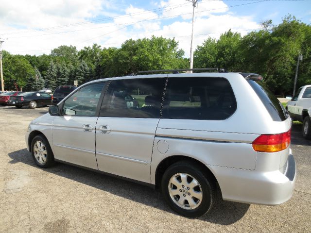 2004 Honda Odyssey 4dr Quad Cab 160.5 DRW 4WD Laramie