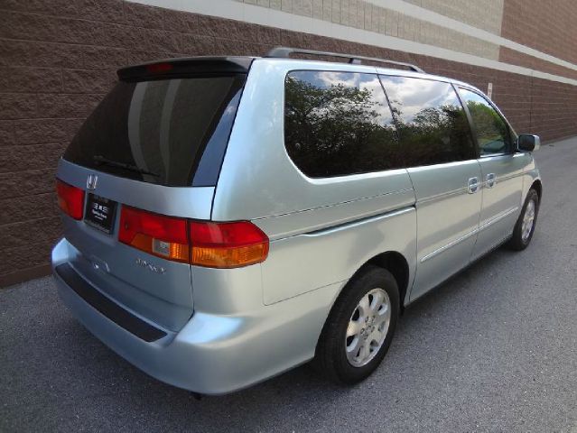 2004 Honda Odyssey 4dr Quad Cab 160.5 DRW 4WD Laramie