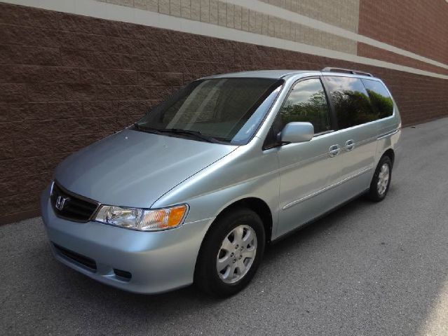 2004 Honda Odyssey 4dr Quad Cab 160.5 DRW 4WD Laramie