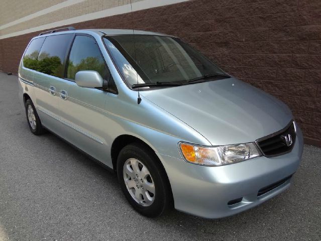 2004 Honda Odyssey 4dr Quad Cab 160.5 DRW 4WD Laramie