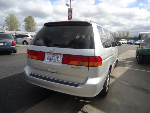 2004 Honda Odyssey LS 2WD