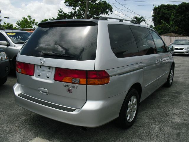 2004 Honda Odyssey GS 43