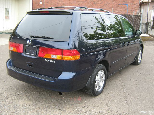 2004 Honda Odyssey 4dr Quad Cab 160.5 DRW 4WD Laramie