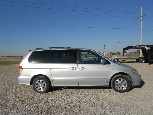 2004 Honda Odyssey 4dr Quad Cab 160.5 DRW 4WD Laramie