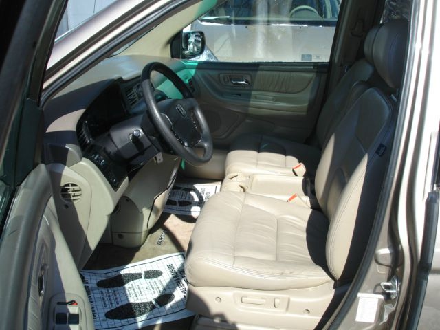 2004 Honda Odyssey GS 43