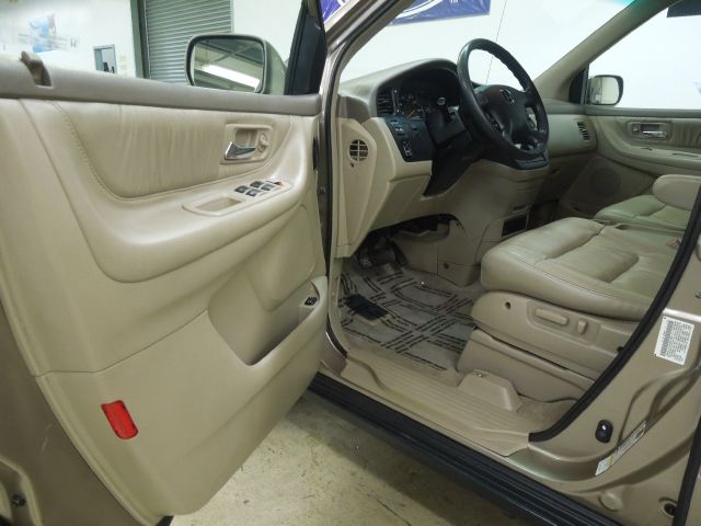 2004 Honda Odyssey 2500hd LS 4X4