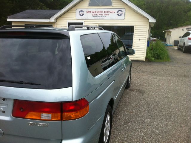 2004 Honda Odyssey 4dr Quad Cab 160.5 DRW 4WD Laramie