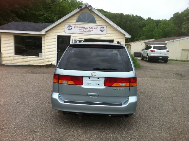 2004 Honda Odyssey 4dr Quad Cab 160.5 DRW 4WD Laramie