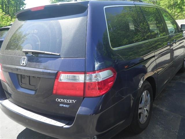 2005 Honda Odyssey 4dr Sdn LT 3.5L Sedan