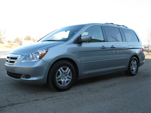 2005 Honda Odyssey 3 Dr LS Passenger Van Extended