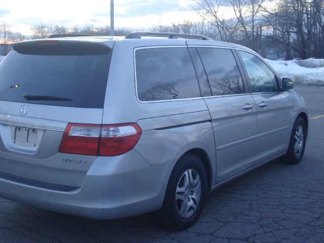 2005 Honda Odyssey GS 43