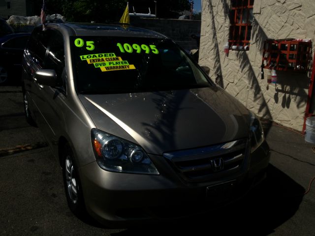 2005 Honda Odyssey 2008 Ford XL