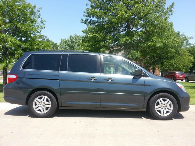 2005 Honda Odyssey 2500hd LS 4X4