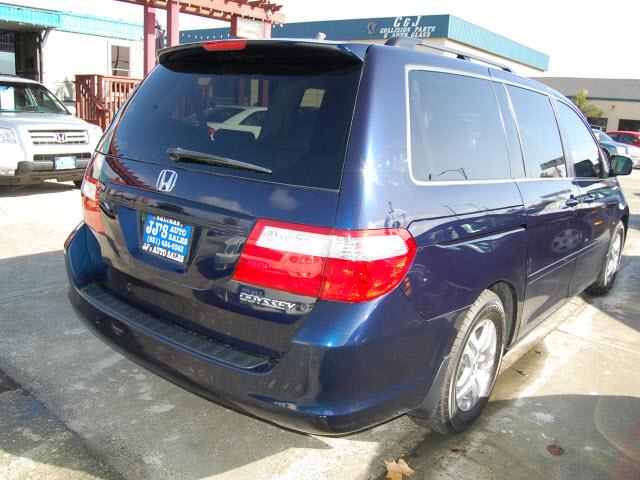 2005 Honda Odyssey LS 2WD