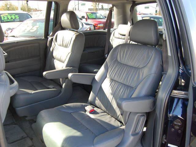 2005 Honda Odyssey LS 2WD