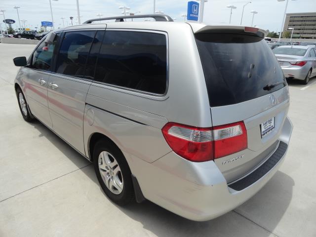 2006 Honda Odyssey LS 2WD