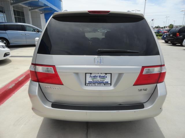 2006 Honda Odyssey LS 2WD