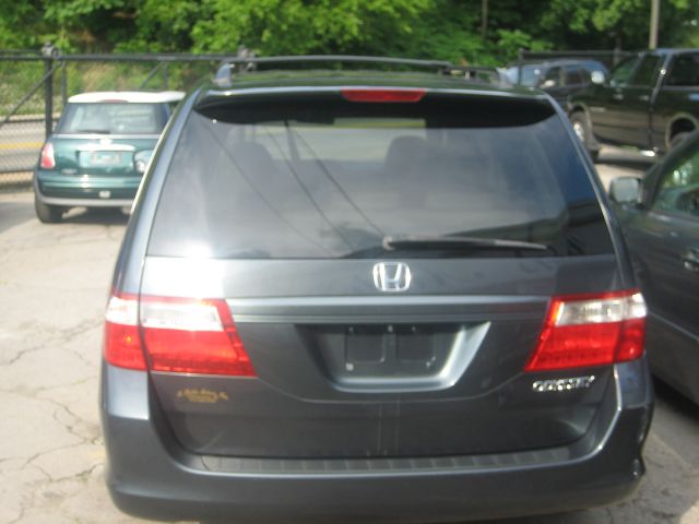 2006 Honda Odyssey AWD LT - 29 MPG For HWY