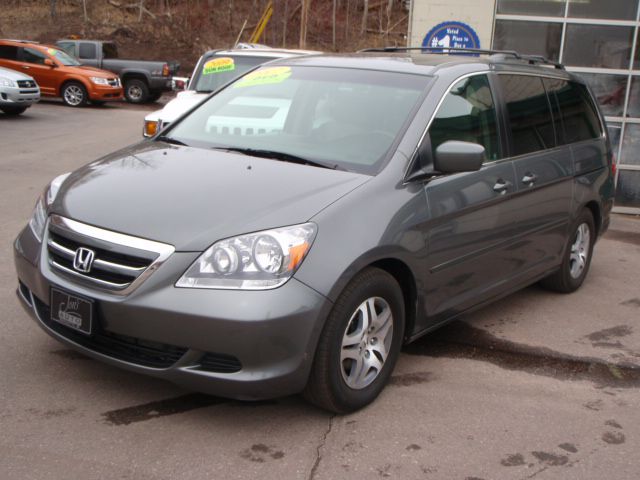 2007 Honda Odyssey AWD LT - 29 MPG For HWY