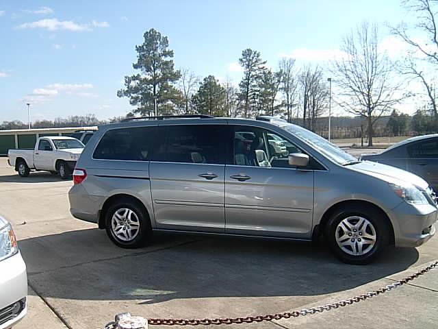 2007 Honda Odyssey AWD LT - 29 MPG For HWY