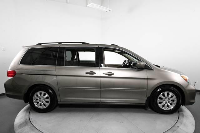 2010 Honda Odyssey LS 2WD