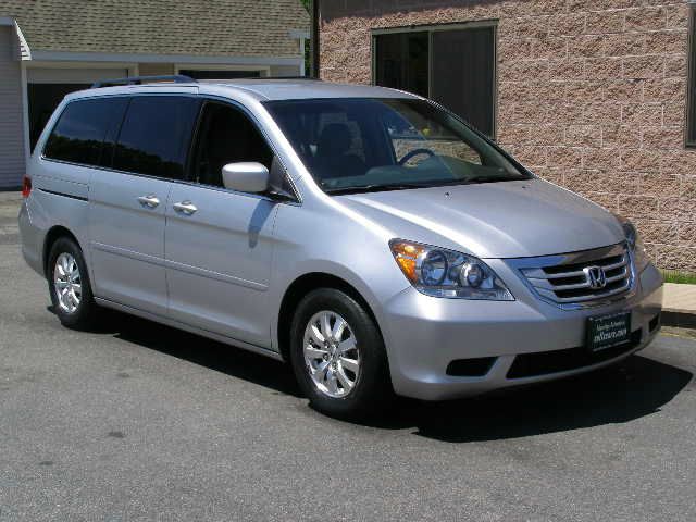 2010 Honda Odyssey 4dr Quad Cab 160.5 DRW 4WD Laramie