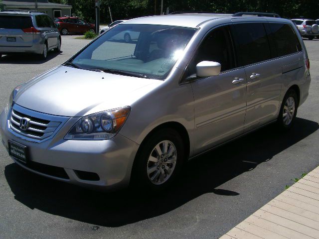 2010 Honda Odyssey 4dr Quad Cab 160.5 DRW 4WD Laramie