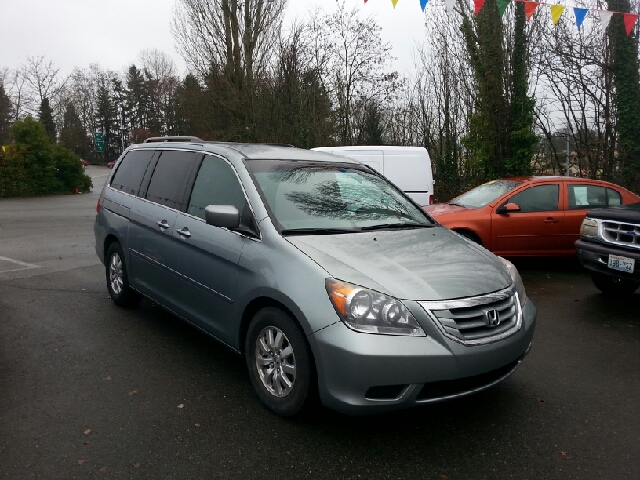 2010 Honda Odyssey 4dr Quad Cab 160.5 DRW 4WD Laramie