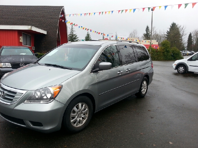 2010 Honda Odyssey 4dr Quad Cab 160.5 DRW 4WD Laramie