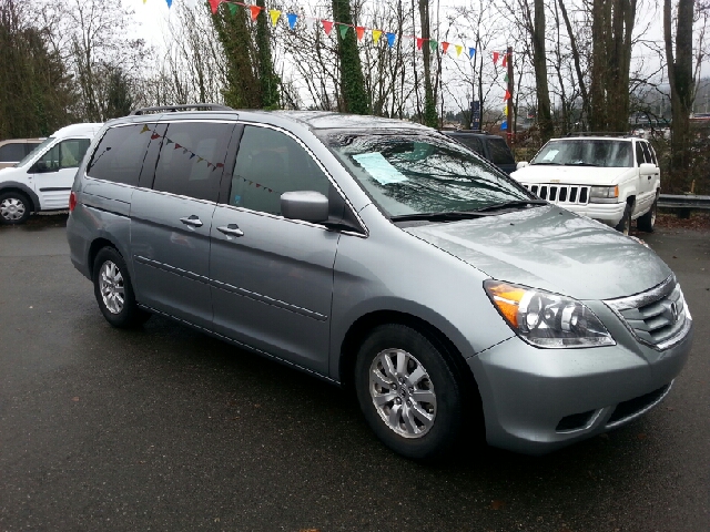 2010 Honda Odyssey 4dr Quad Cab 160.5 DRW 4WD Laramie