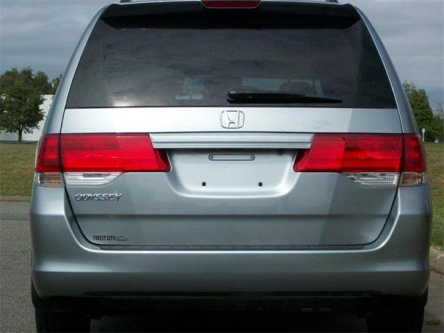 2010 Honda Odyssey LS 2WD