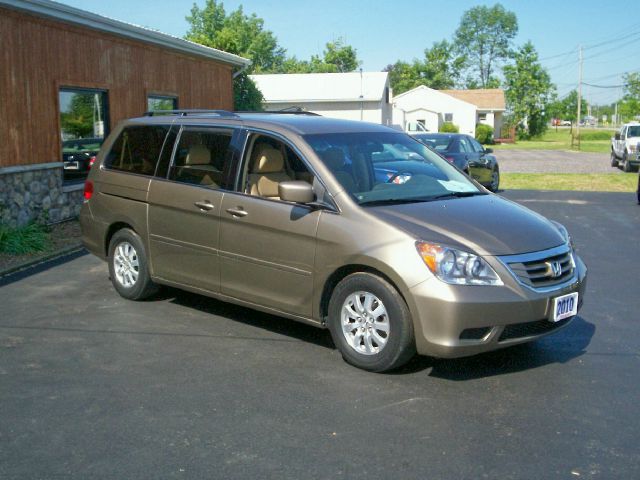 2010 Honda Odyssey 4dr Quad Cab 160.5 DRW 4WD Laramie