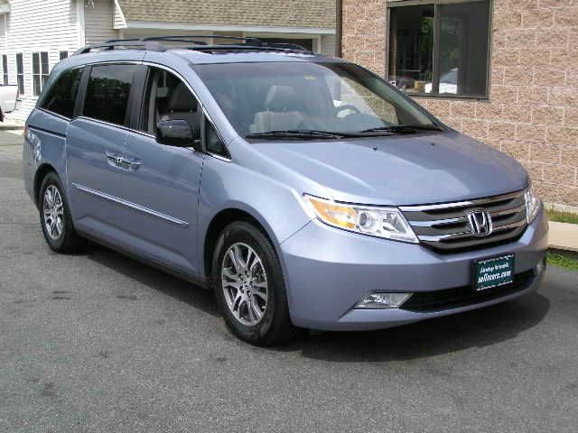 2011 Honda Odyssey LS 2WD