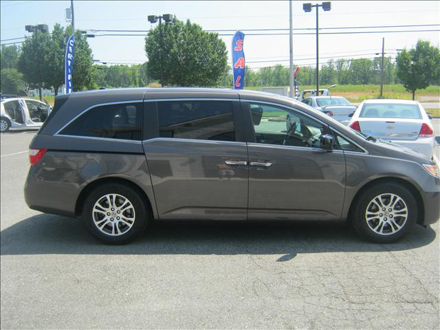 2011 Honda Odyssey LS 2WD