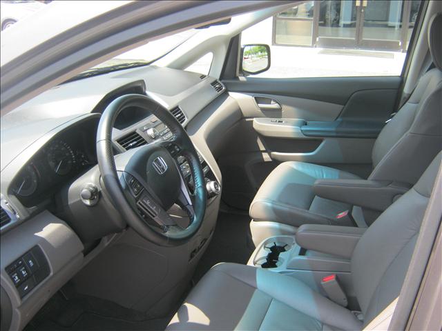 2011 Honda Odyssey LS 2WD