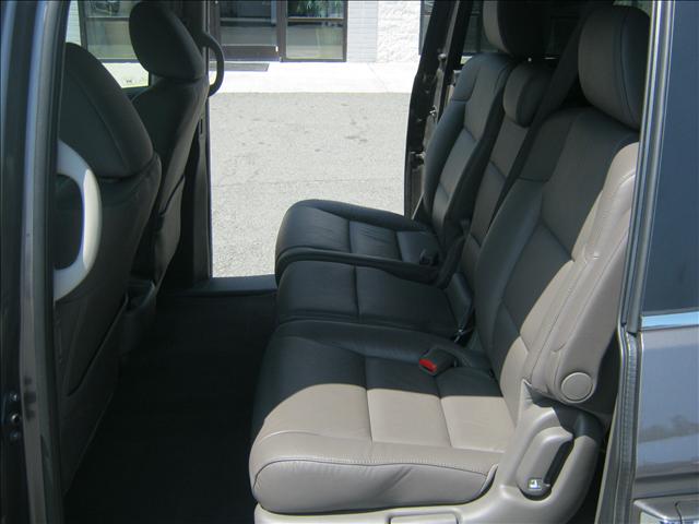 2011 Honda Odyssey LS 2WD