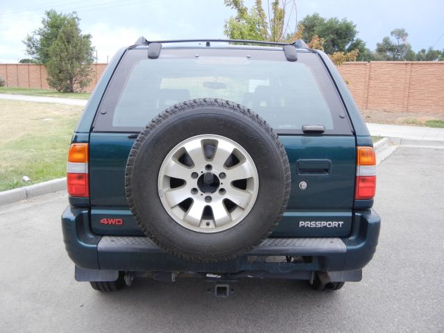 1999 Honda Passport LS Truck